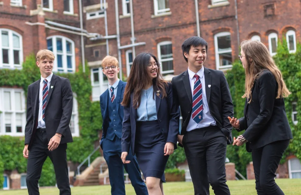 เส้นทางหลักสูตร GCSE