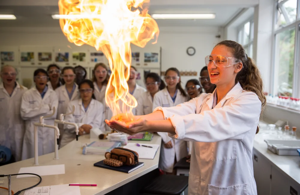 หลักสูตร GCSE พื้นฐานสำคัญสำหรับระดับมัธยมศึกษาตอนต้น